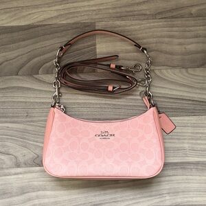 Coach Teri Shoulder Bag Dusty Pink